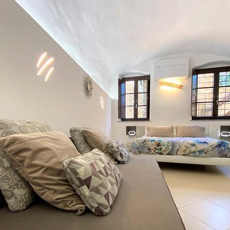 Violante House-Appartamento In Centro Storico เซียนา ภายนอก รูปภาพ